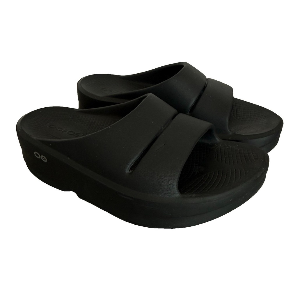 OOFOS OOmega OOahh Slides Womens 7 Black Platform Recovery Comfort Sandals